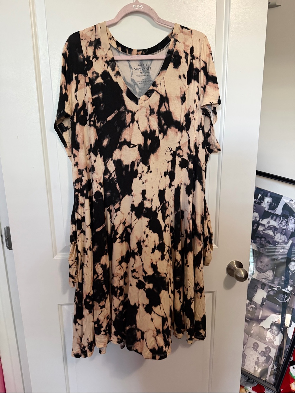 torrid Black and Beige Tie-Dye V-Neck Midi Dress